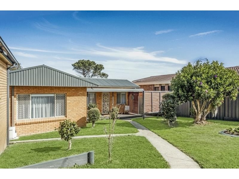 56 Marks Rd, Gorokan NSW 2263