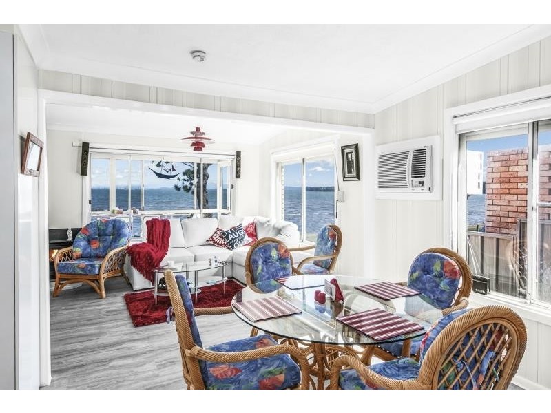 56 Marks Rd, Gorokan NSW 2263