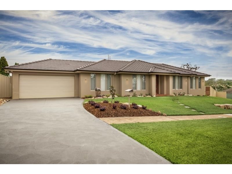 327 Warnervale Rd, Hamlyn Terrace NSW 2259