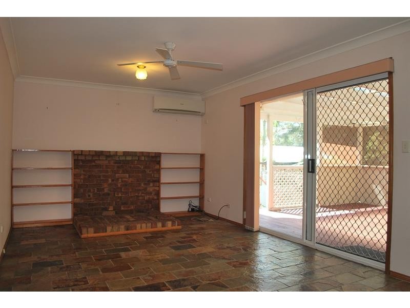 1 Damien Cl, Chittaway Point NSW 2261