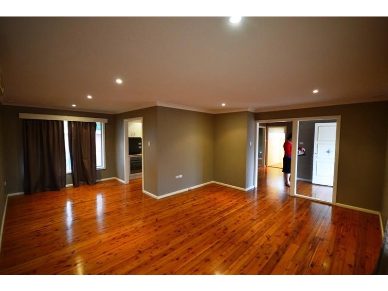 7 James Rd, Toukley NSW 2263