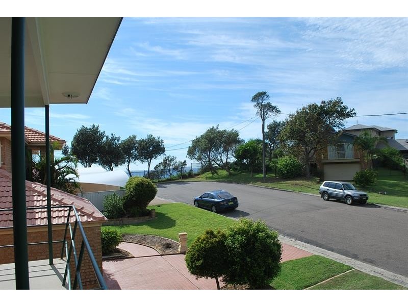 3/5 Ada Ave, Noraville NSW 2263