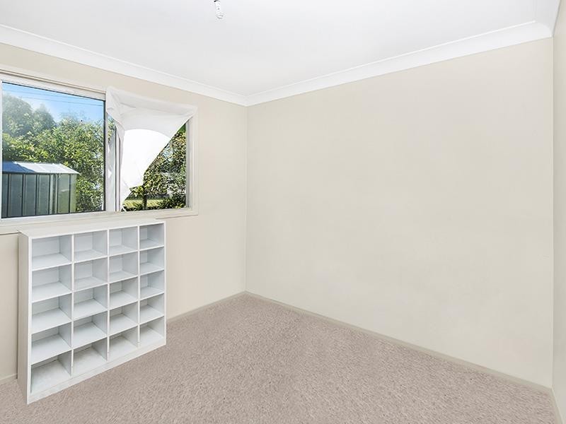 10 Gleddon Ave, Gorokan NSW 2263