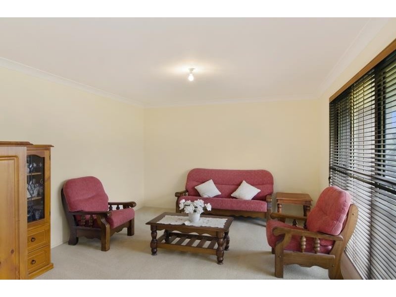 1 Fernlee Ct, Woongarrah NSW 2259