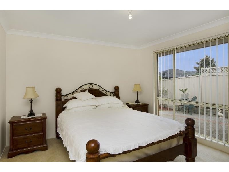 1 Fernlee Ct, Woongarrah NSW 2259