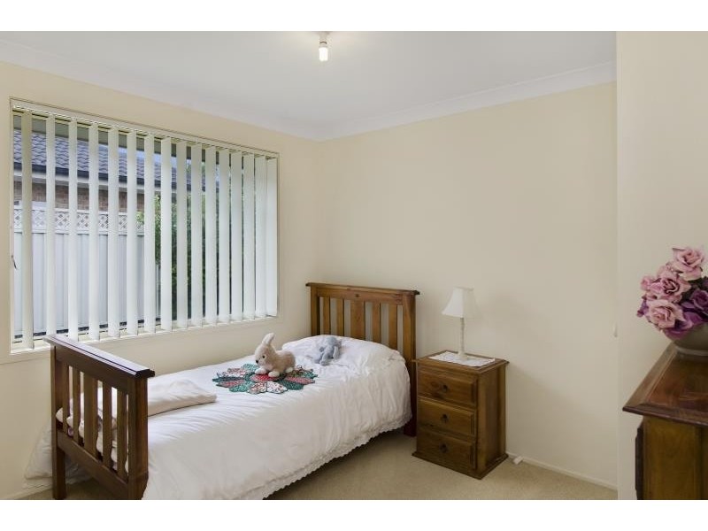 1 Fernlee Ct, Woongarrah NSW 2259