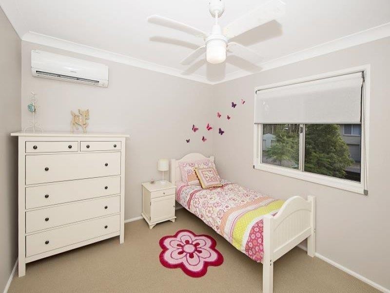 16 Turner Cl, Blue Haven NSW 2262