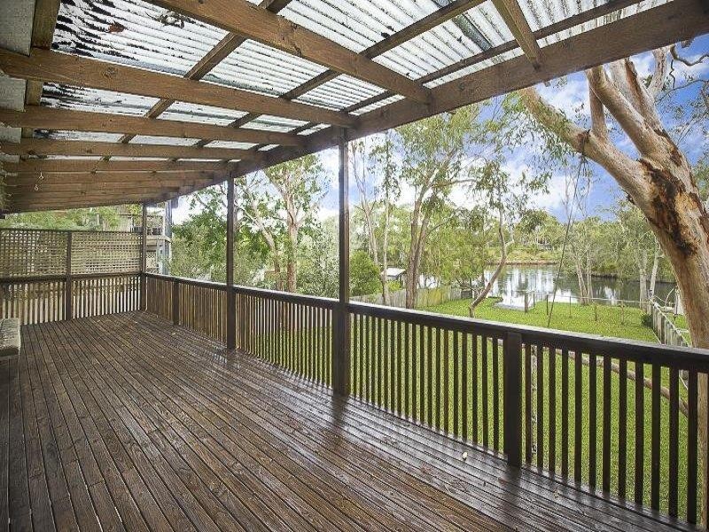 16 Turner Cl, Blue Haven NSW 2262
