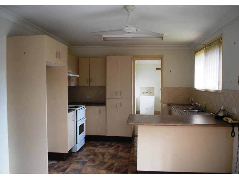 6a Esther  Close, Gorokan NSW 2263