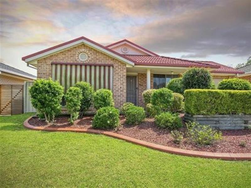 31 Marsden Rd, Blue Haven NSW 2262
