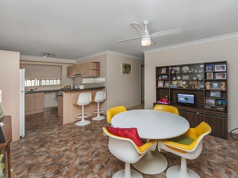 31 Marsden Rd, Blue Haven NSW 2262