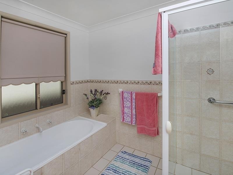 31 Marsden Rd, Blue Haven NSW 2262