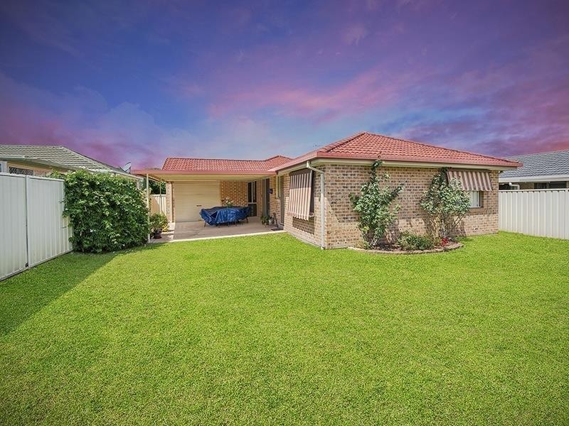 31 Marsden Rd, Blue Haven NSW 2262