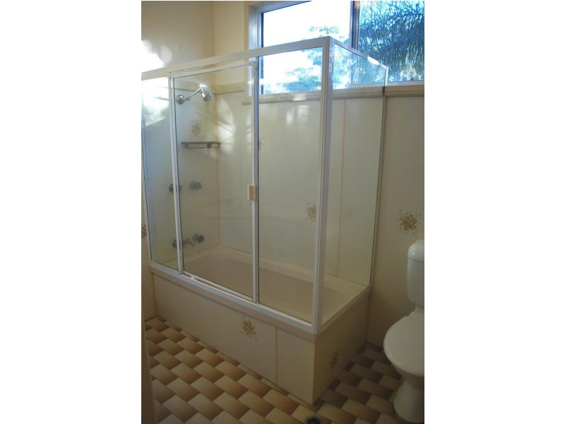 89 Malvina Pde, Lake Haven NSW 2263