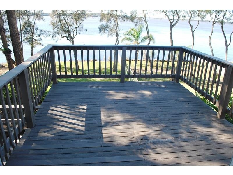 89 Malvina Pde, Lake Haven NSW 2263