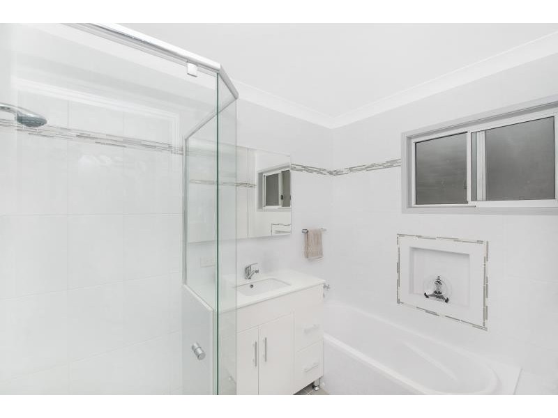 27 Kangaroo Ave, Lake Munmorah NSW 2259
