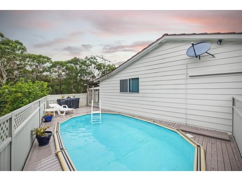 27 Kangaroo Ave, Lake Munmorah NSW 2259