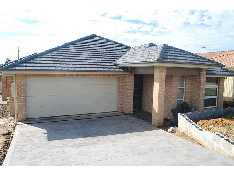 30 Bayberry Ave, Woongarrah NSW 2259
