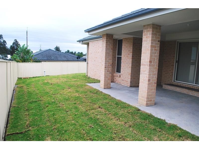 30 Bayberry Ave, Woongarrah NSW 2259