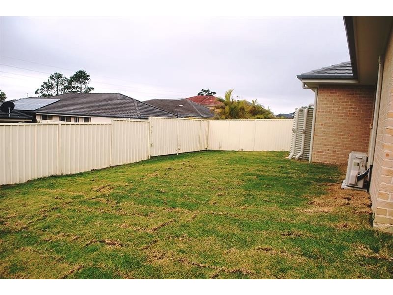 30 Bayberry Ave, Woongarrah NSW 2259