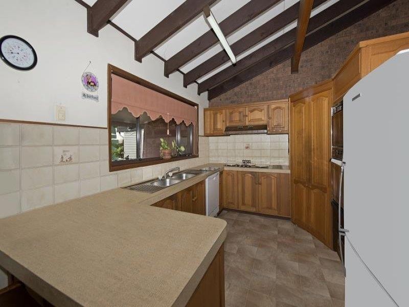 24 Grandview Pde, Gorokan NSW 2263
