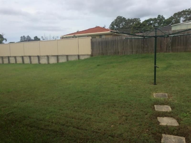 2 Miller Close, Blue Haven NSW 2262