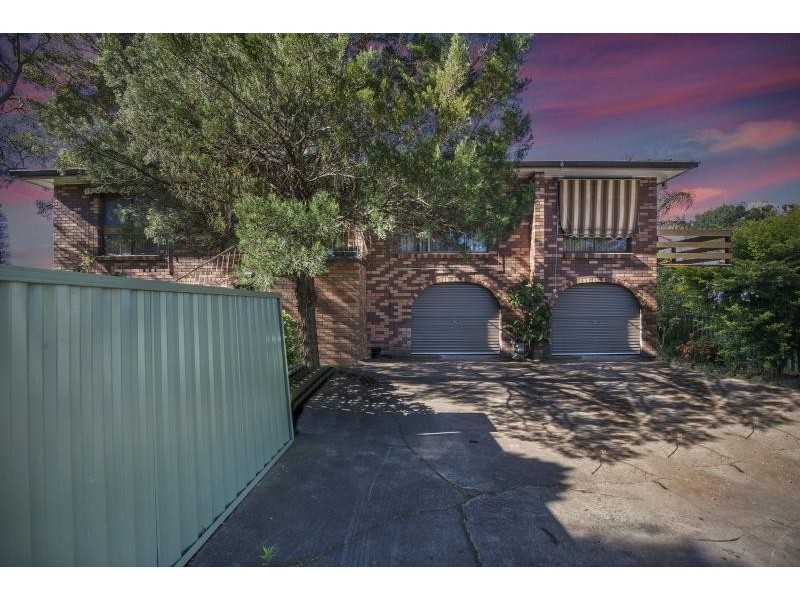 30 Craigie Ave, Kanwal NSW 2259