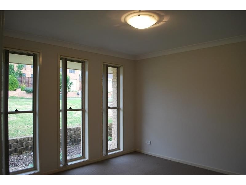 10 Farrier Cres, Hamlyn Terrace NSW 2259