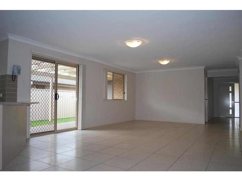 10 Farrier Cres, Hamlyn Terrace NSW 2259