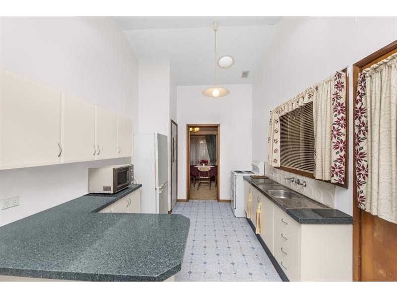 5 Minnamurra Rd, Gorokan NSW 2263