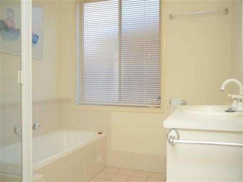 41 Barega Cl, Buff Point NSW 2262