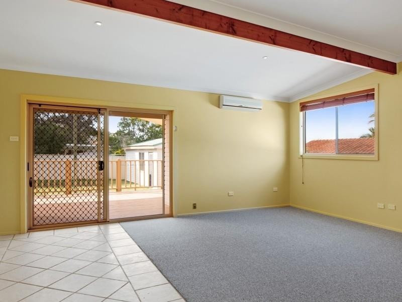 27 Taronga Ave, San Remo NSW 2262