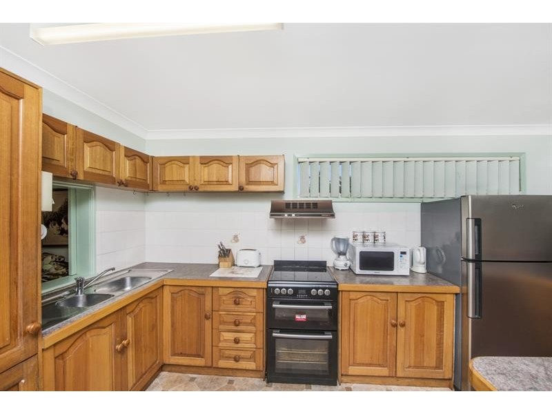 44 Crossingham St, Toukley NSW 2263