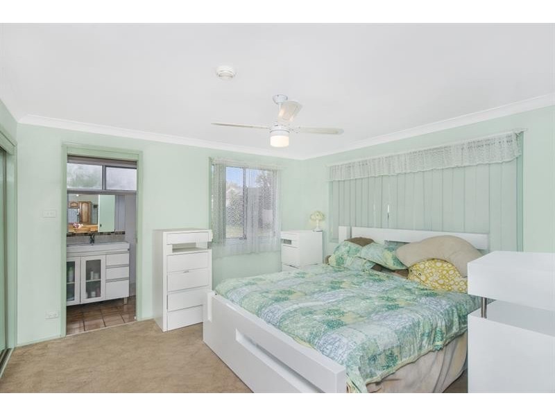 44 Crossingham St, Toukley NSW 2263