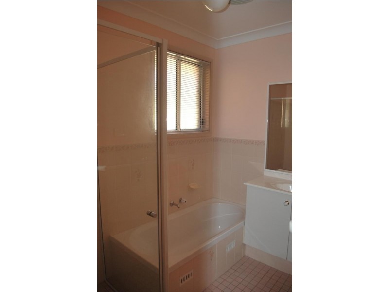 13 Tandara Cl, Blue Haven NSW 2262