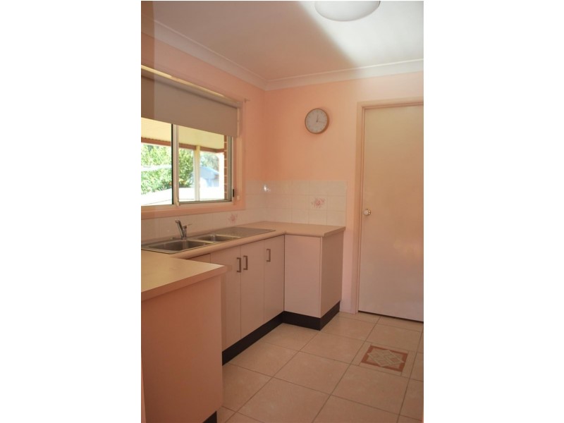 13 Tandara Cl, Blue Haven NSW 2262