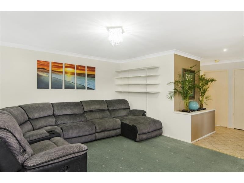 5 Dean Ave, Kanwal NSW 2259