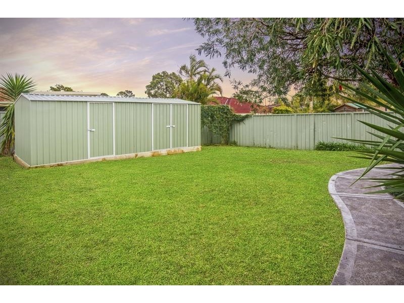 5 Dean Ave, Kanwal NSW 2259