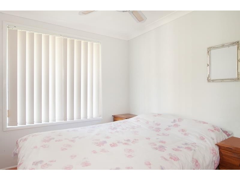 3 Leaf Pl, Hamlyn Terrace NSW 2259