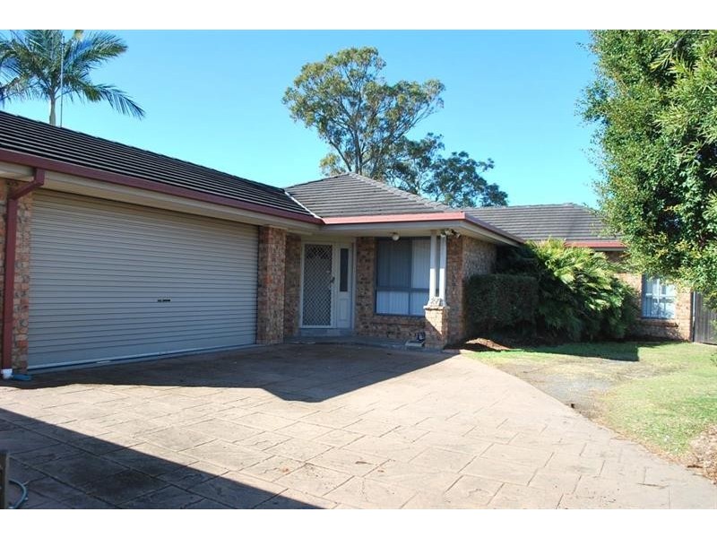 27 Bromley Ct, Lake Haven NSW 2263