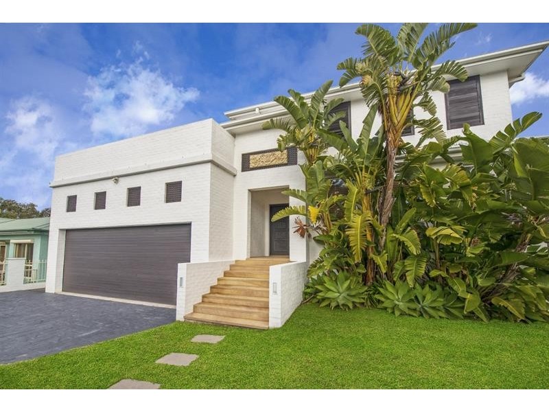 6 Mathews St, Norah Head NSW 2263