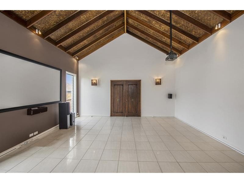 6 Mathews St, Norah Head NSW 2263