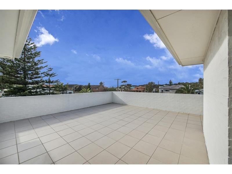 6 Mathews St, Norah Head NSW 2263