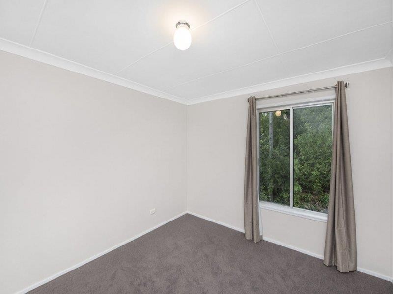 17 Donegal St, Berkeley Vale NSW 2261