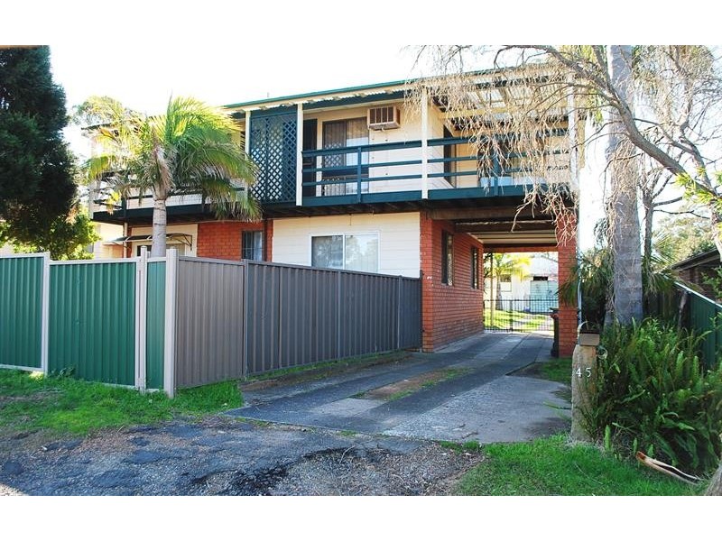 45 Moala Pde, Charmhaven NSW 2263