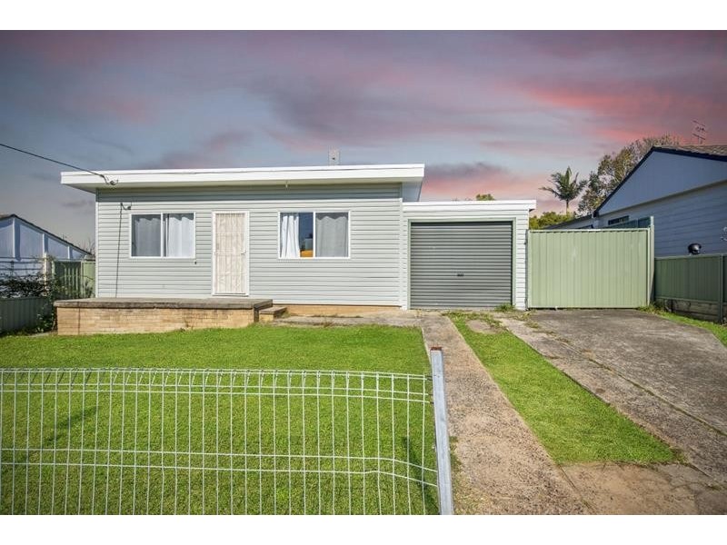 10 Galena St, Gorokan NSW 2263