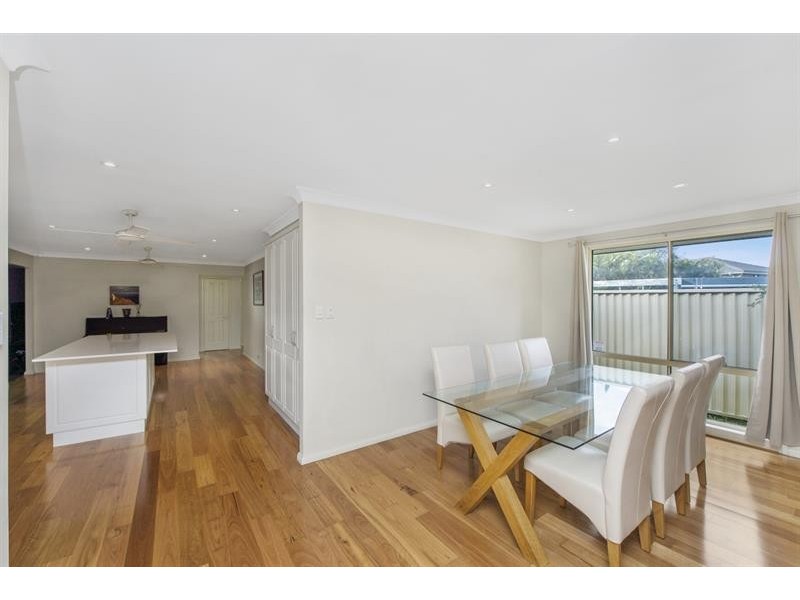 10 Viewmont Way, Woongarrah NSW 2259