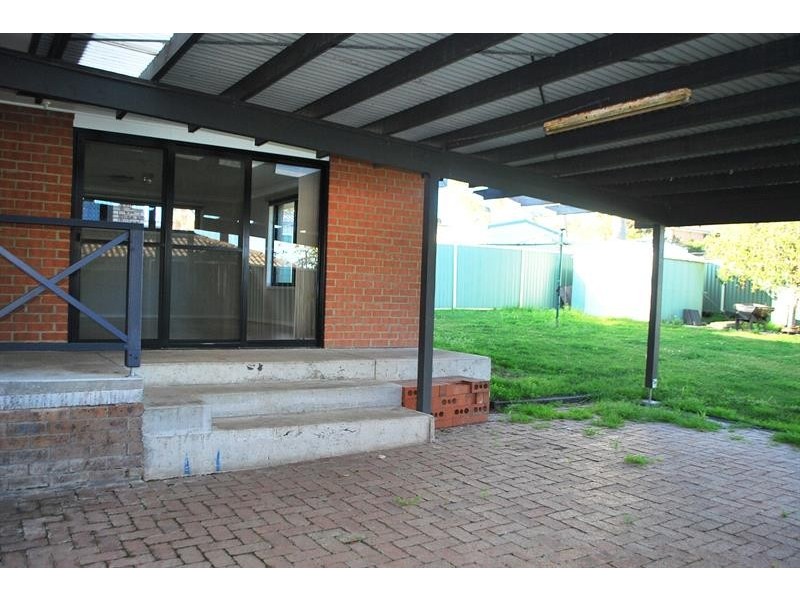 7 Springall Ave, Wyongah NSW 2259