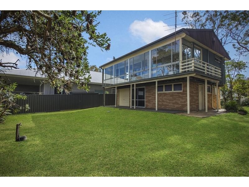 14 Lett St, Gorokan NSW 2263