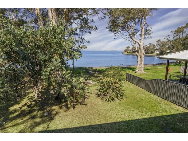 14 Lett St, Gorokan NSW 2263
